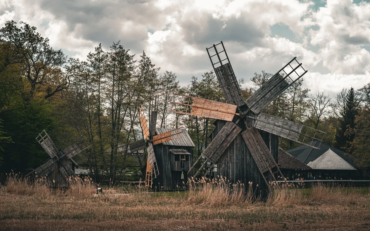 Ile trwa zwiedzanie Młynów Rothera i co zobaczyć w okolicy?